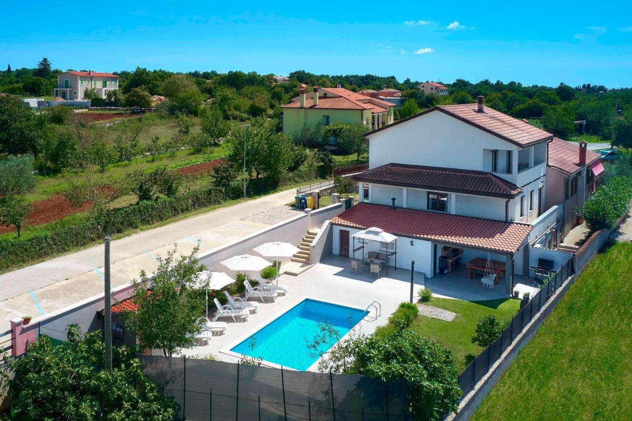 Holiday House Emma Burići Zewnętrze zdjęcie