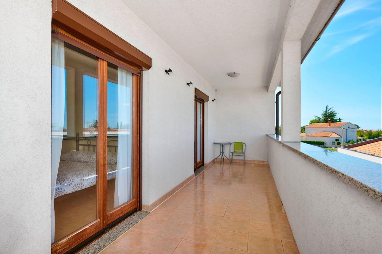 Holiday House Emma Burići Zewnętrze zdjęcie