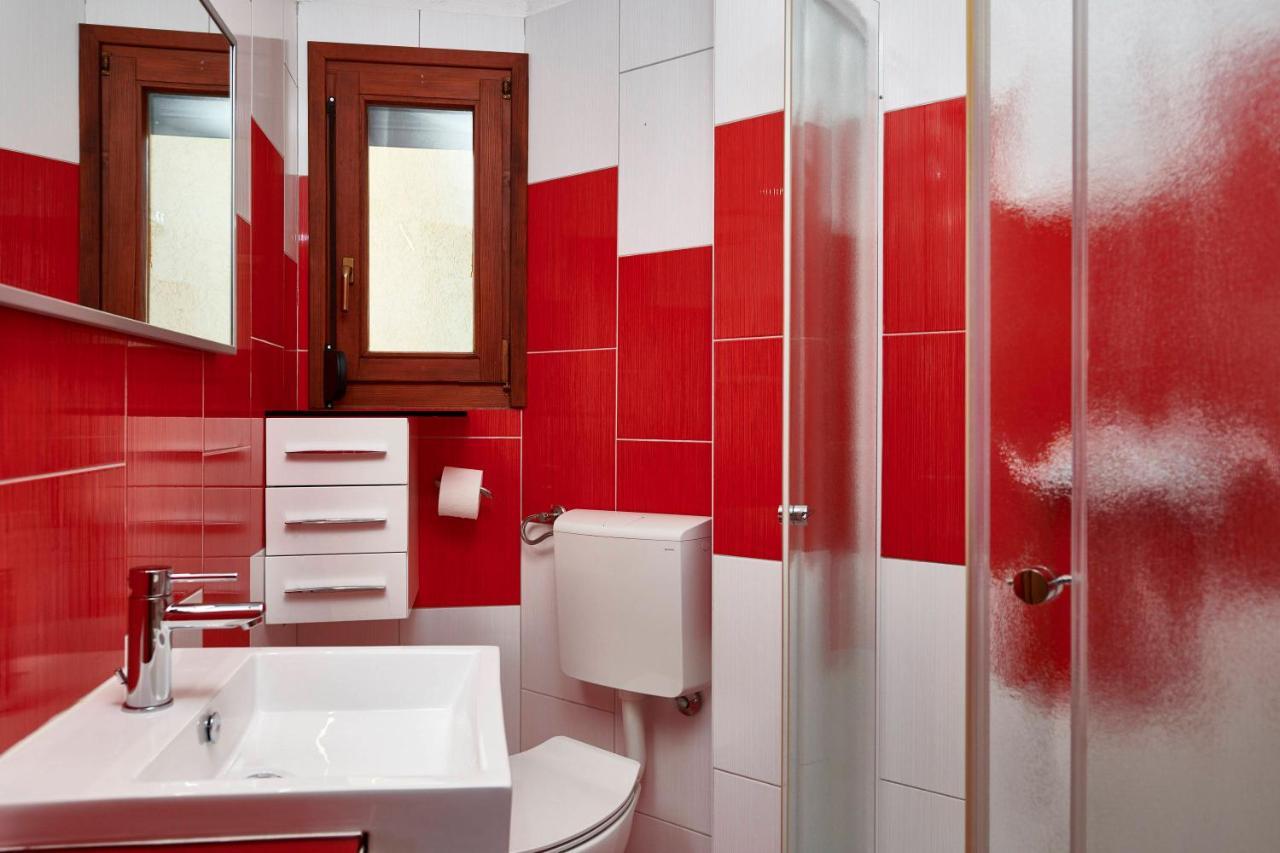 Holiday House Emma Burići Zewnętrze zdjęcie