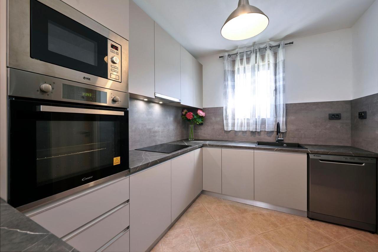 Holiday House Emma Burići Zewnętrze zdjęcie