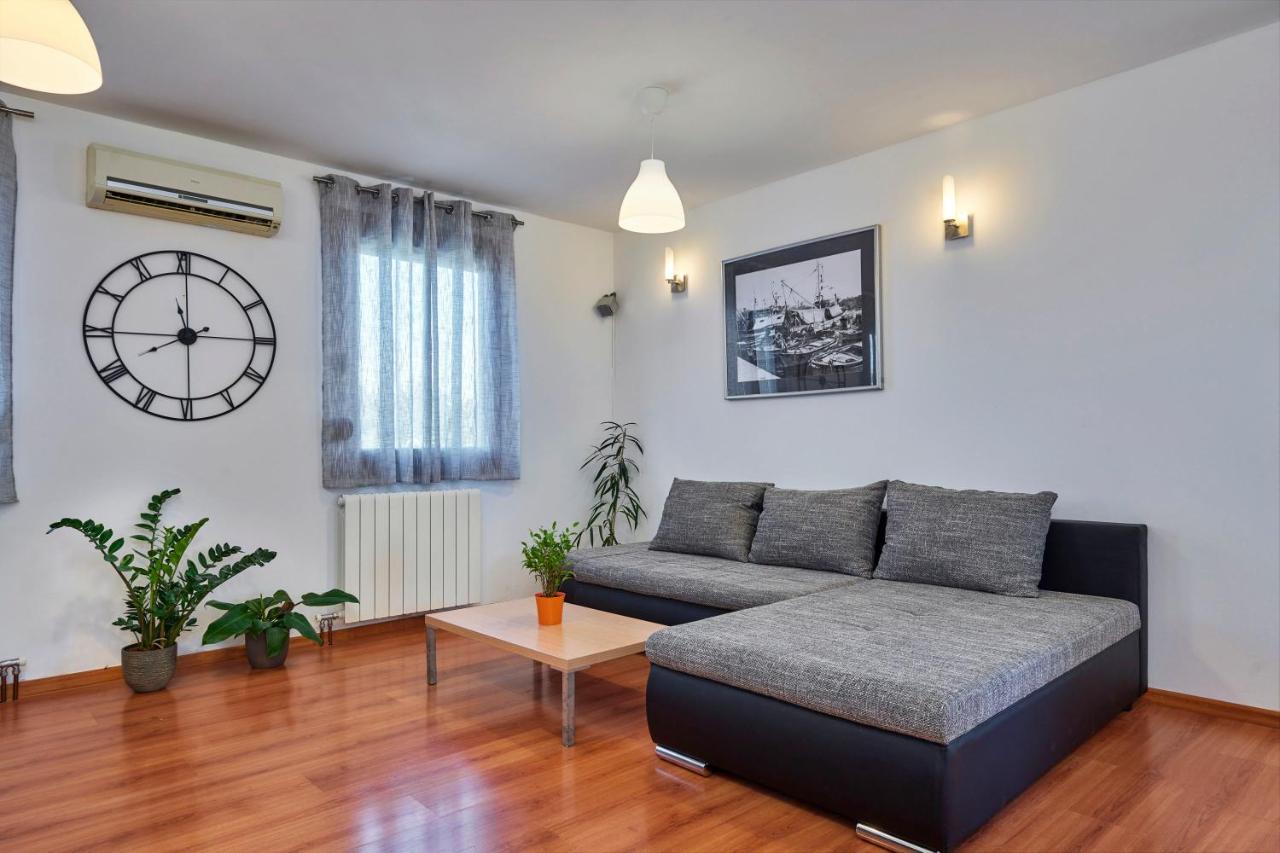Holiday House Emma Burići Zewnętrze zdjęcie